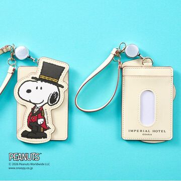 開業30周年記念「ドアマン・スヌーピー」パスケース