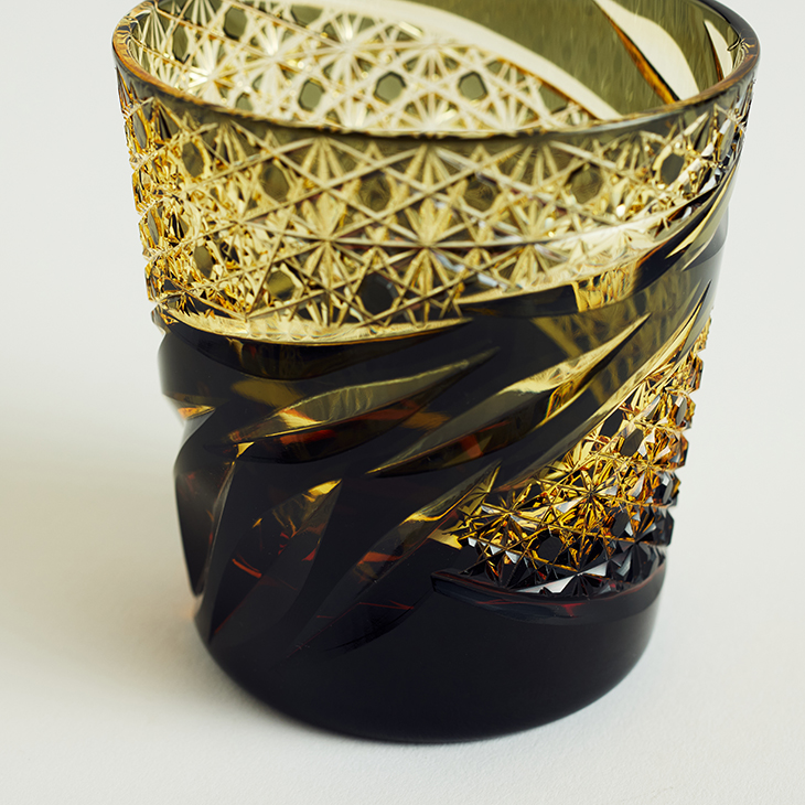 （11月25日販売開始）小樽切子 雅 オールド 黒琥珀