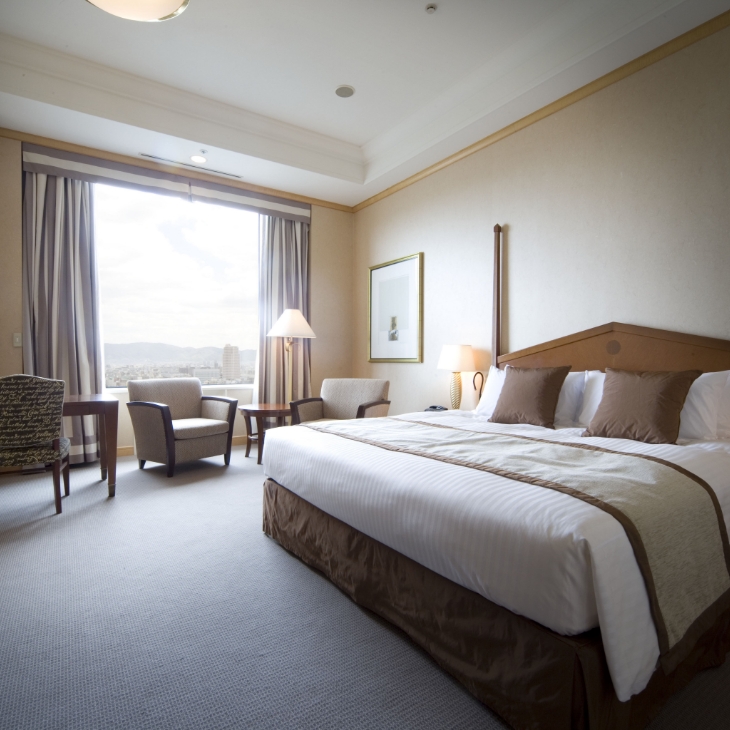 大阪 宿泊券  特別階インペリアルフロア デラックス（禁煙フロア）（朝食付）