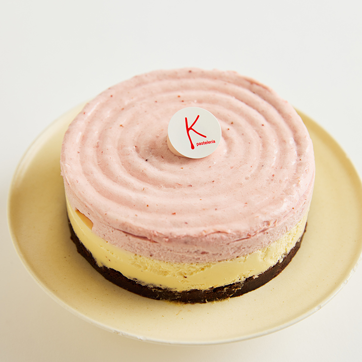 [2月17日販売開始]いちごのムースとバニラのババロワケーキ