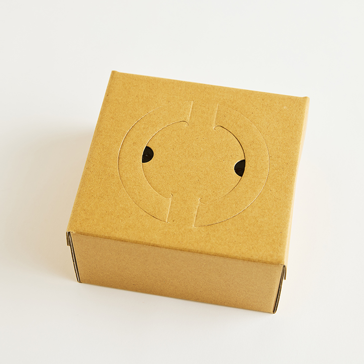 [2月17日販売開始]いちごのムースとバニラのババロワケーキ