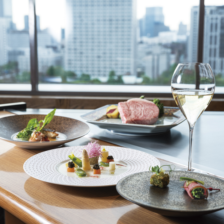 2店舗からお選びいただける帝国ホテル 東京 ディナー券（ワンドリンク付 ）