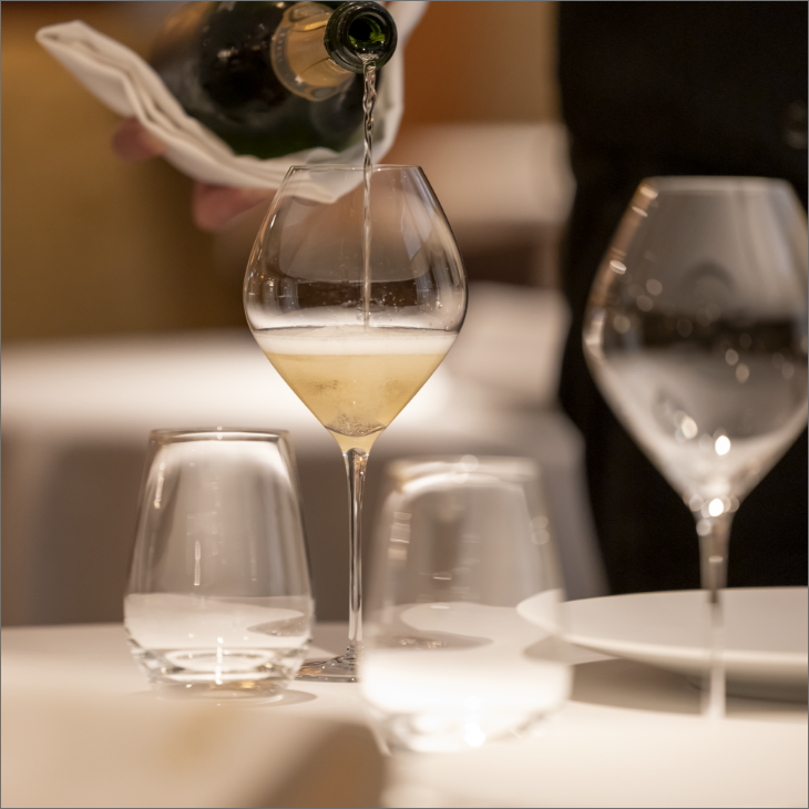 レ セゾンが贈る プレステージシャンパン付き お二人だけの記念日プラン