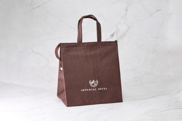 新品 レア 限定 帝国ホテル お皿 & ショルダーバッグ セット オリジナル保冷バッグ（M） | ANoTHER IMPERIAL HOTEL【帝国ホテル】